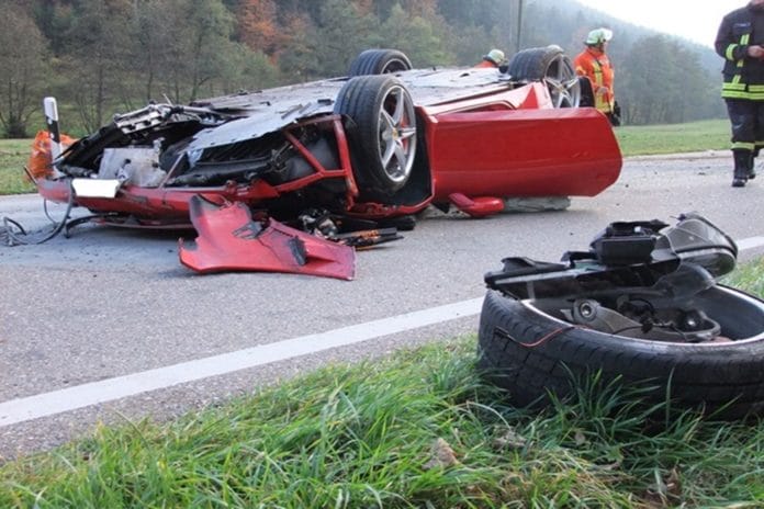 Unfall mit einem Ferrari