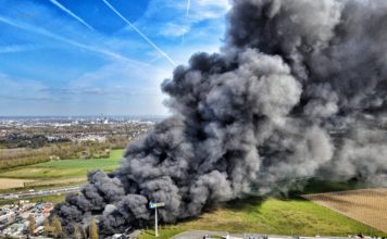 Rauchwolke über Deutschland nach Großbrand