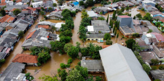 Dorf überflutet durch Unwetter