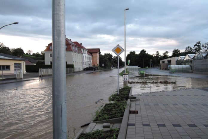 Hochwasser erreicht Stadt