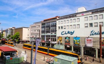 S-Bahn am Europaplatz