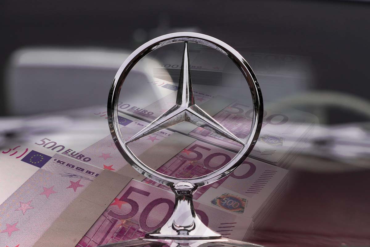 Verheerend für Daimler: Mercedes-Stern weg - China geht in Offensive