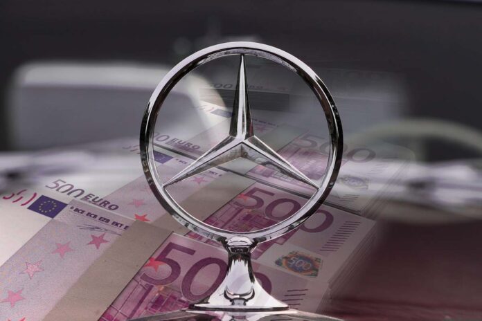 Daimler mit Geld