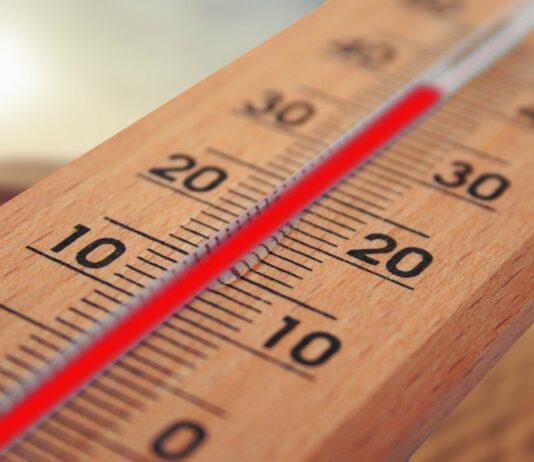 Thermometer im Sommer
