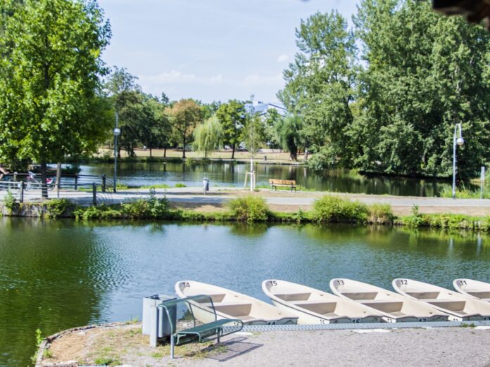 Boote an der Günther-Klotz-Anlage