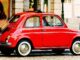 Roter Fiat 500.