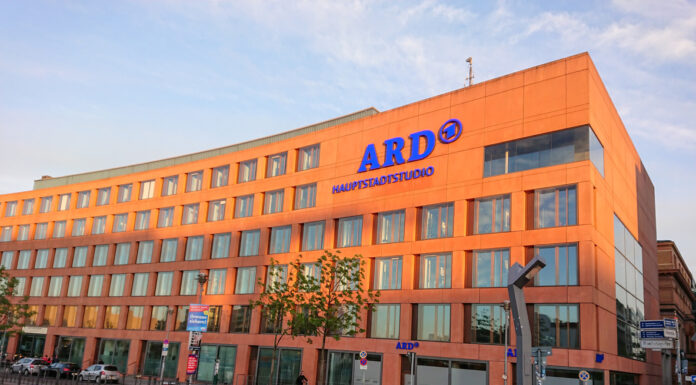 Das Gebäude des ARD Hauptstadtstudios.