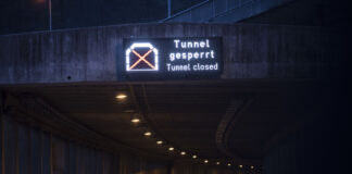Ein gesperrter Autotunnel.