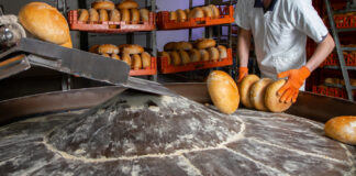 Brote in einer Bäckerei