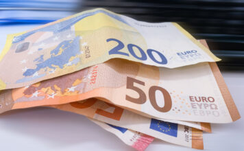 Unterschiedliche Euro-Geldscheine.