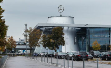 Gebäude von Mercedes-Benz.