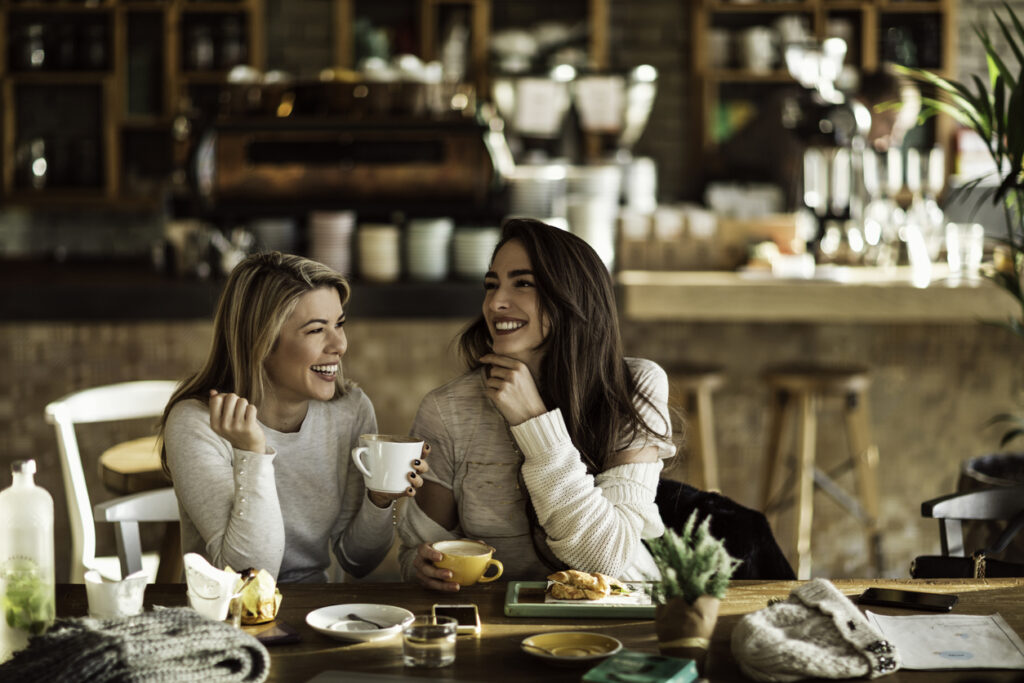 Neben dem klassischen Angebot bieten viele Cafés in Karlsruhe auch ein großes Angebot an Speisen an. Dort lässt es sich wunderbar frühstücken.