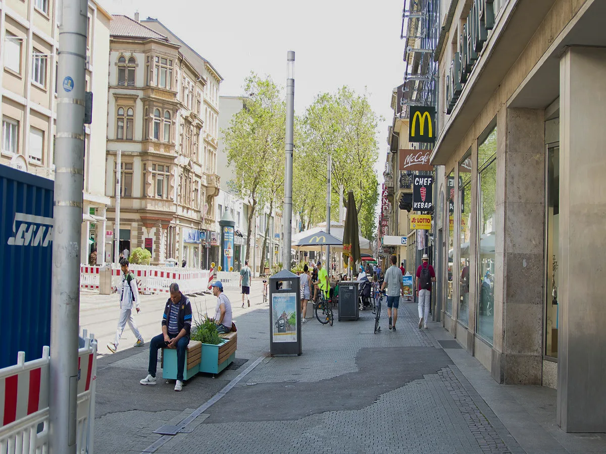 Polizei-ermittelt-Gesch-ft-in-der-Karlsruher-Innenstadt-geschlossen