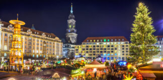 Weihnachtsmärkte in Deutschland sind eine traditionsreiche und festliche Attraktion, die zur Adventszeit in vielen Städten stattfinden. Diese Märkte bieten eine Vielzahl von festlichen Köstlichkeiten, Handwerkskunst und Unterhaltung für Besucher jeden Alters.