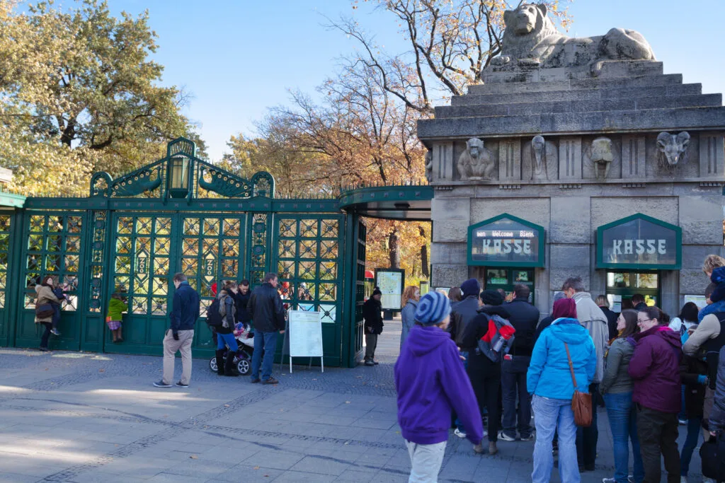 Ma-nahmen-nach-Virus-Ausbruch-in-deutschem-Zoo