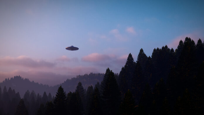 Ein Ufo am Abendhimmel.