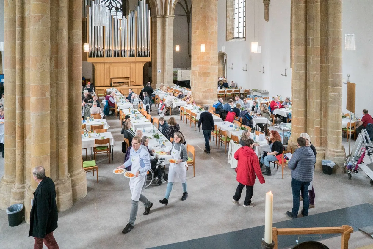 F-r-Hilfebed-rftige-Vesperkirche-in-Karlsruhe-erwartet-Anst-rme