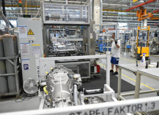 Ein Blick in die Produktion der ZF Friedrichshafen AG, einem Autozulieferer.