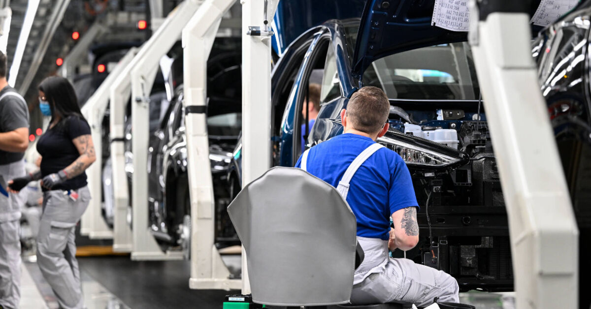 Autokonzern-auf-Sparkurs-3000-Stellen-m-ssen-gestrichen-werden