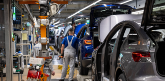 Die Produktion eines E-Autos bei Volkswagen