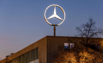Das Daimler-Logo von Mercedes