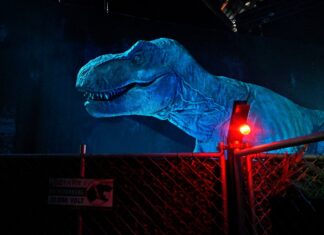 Tyrannosaurus Rex bei der Presse Preview anlässlich der Ausstellungseröffnung von Jurassic World