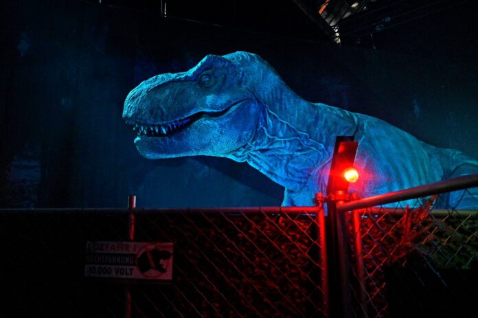 Tyrannosaurus Rex bei der Presse Preview anlässlich der Ausstellungseröffnung von Jurassic World