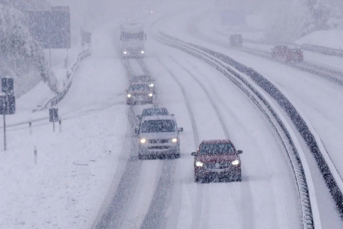 Schaden-im-Winter-ADAC-warnt-vor-ersten-Minuten-im-E-Auto