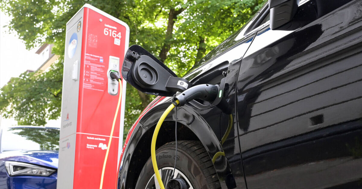 Strafen-f-r-E-Auto-Falschparker-fallen-Keine-Geb-hren-mehr-