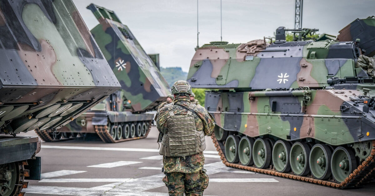 Bundeswehr-r-stet-auf-Daimler-erh-lt-Gro-auftrag-f-r-Deutschland