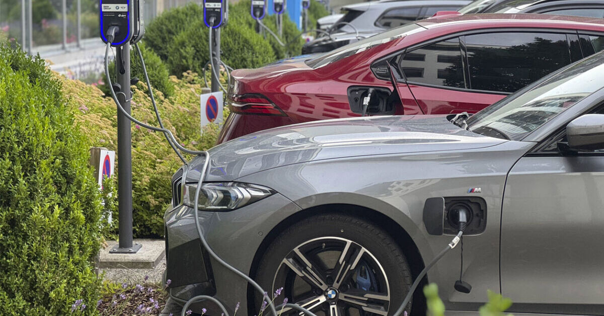 Benehmen-Neue-Regeln-gelten-f-r-E-Auto-Besitzer-beim-Laden