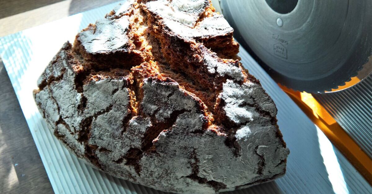 Zuschlag-Erste-B-ckereien-verlangen-Geb-hr-f-rs-Brotschneiden