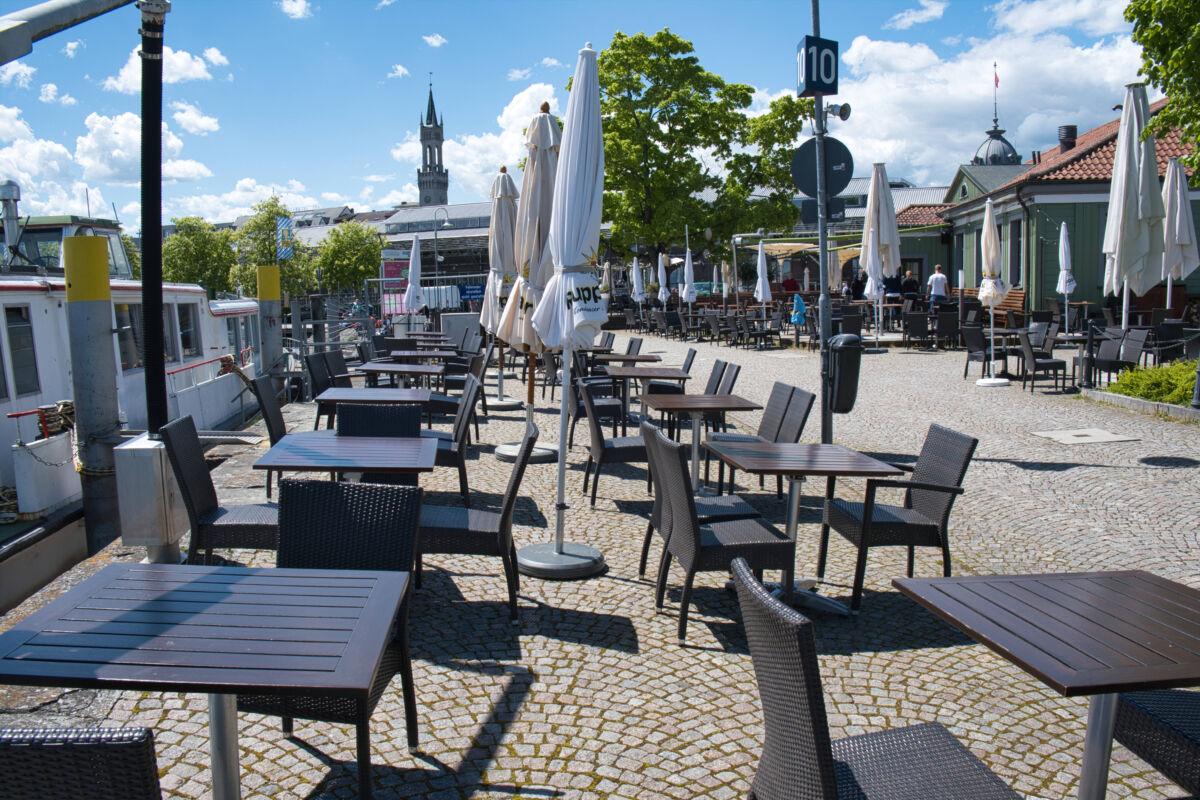 Kaum-G-ste-Restaurants-k-mpfen-ums-berleben-am-Bodensee