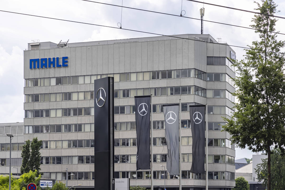 Mitarbeiter-zittern-Deutscher-Autozulieferer-will-Werk-schlie-en