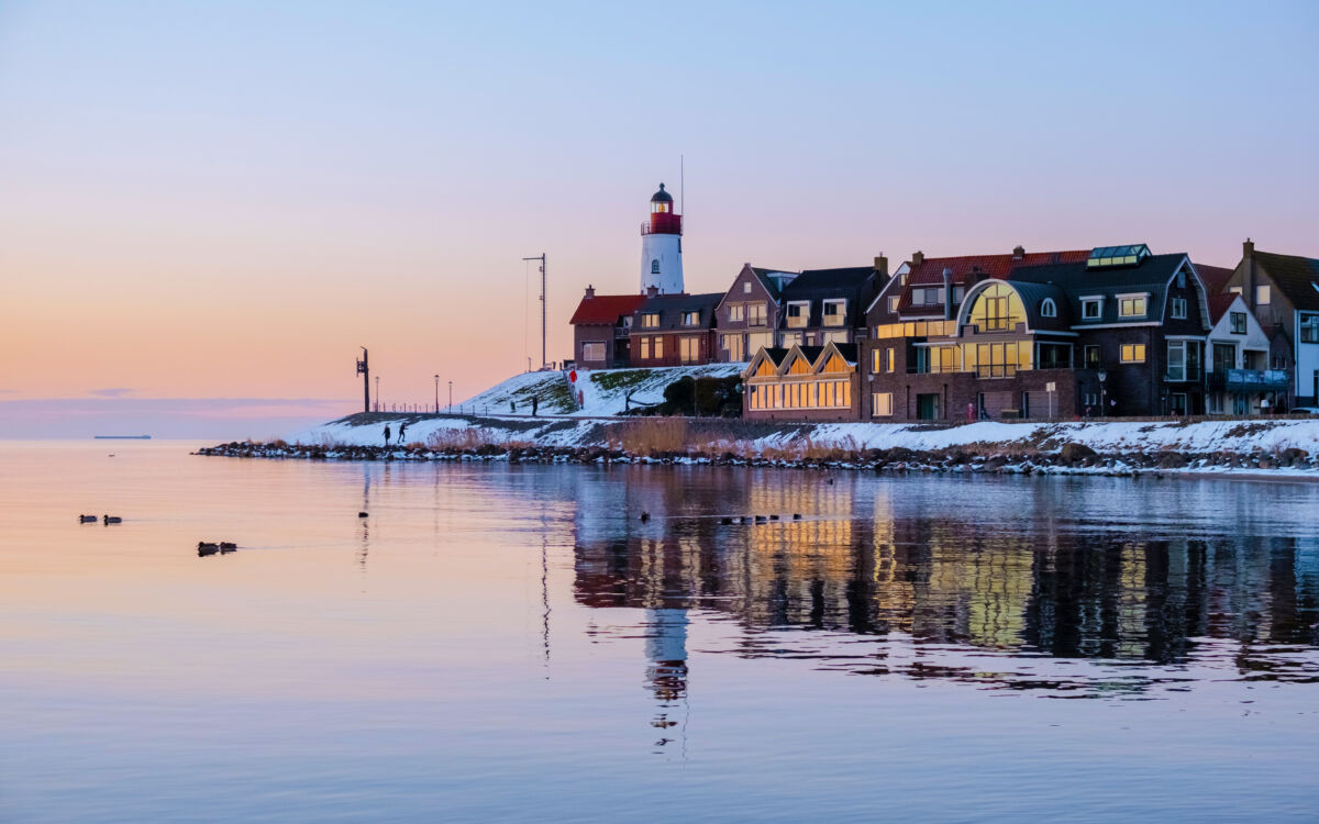 Mit-der-F-hre-Ausflugsjuwel-liegt-nur-wenige-Stunden-entfernt