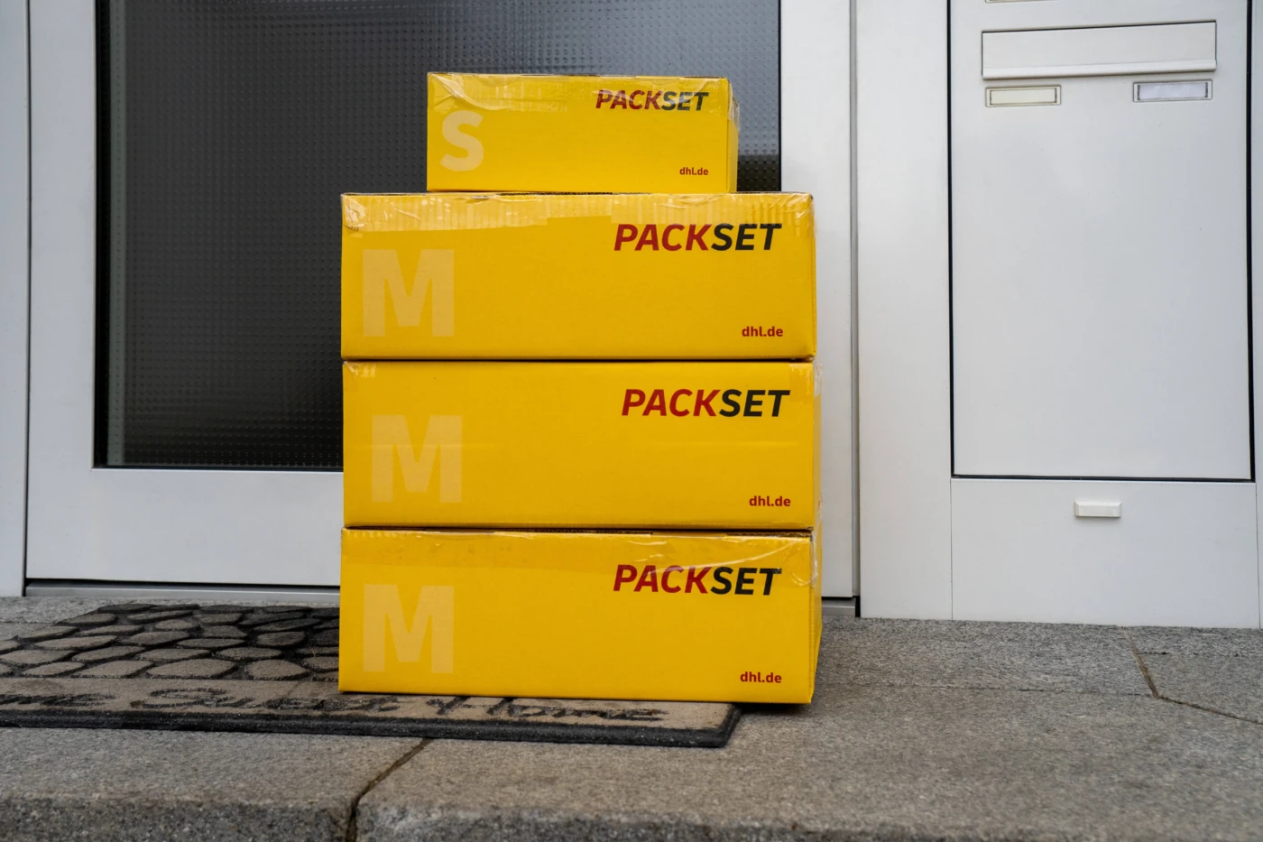 Teure-Weihnachtspost-Paketzustellung-droht-mit-hohen-Geb-hren