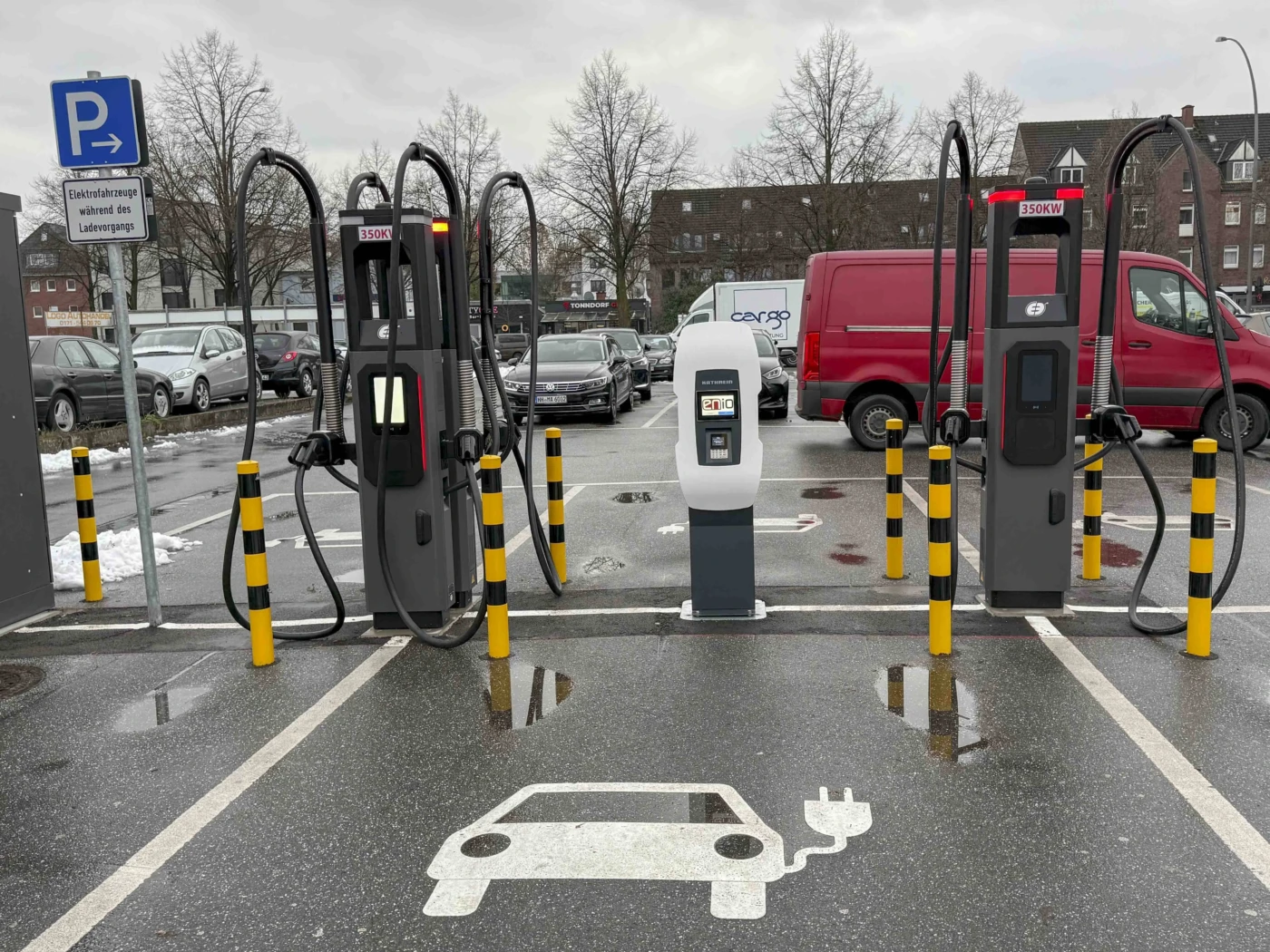 Nach-Aldi-Weitere-Superm-rkte-f-hren-E-Auto-Tankstellen-ein