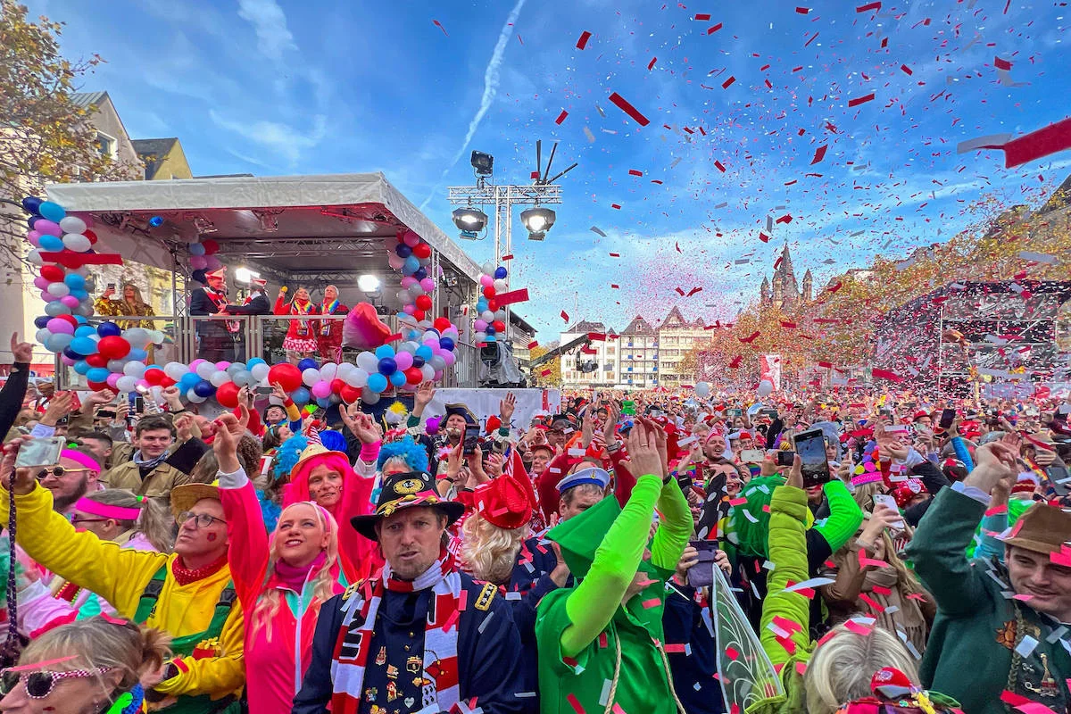 Fast-1500-Euro-Konfetti-Verbote-drohen-dieses-Jahr-zum-Karneval