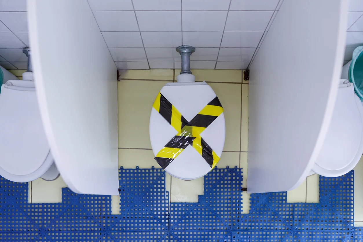 Eltern-sauer-Schulen-bei-Karlsruhe-verh-ngen-Toilettenverbote