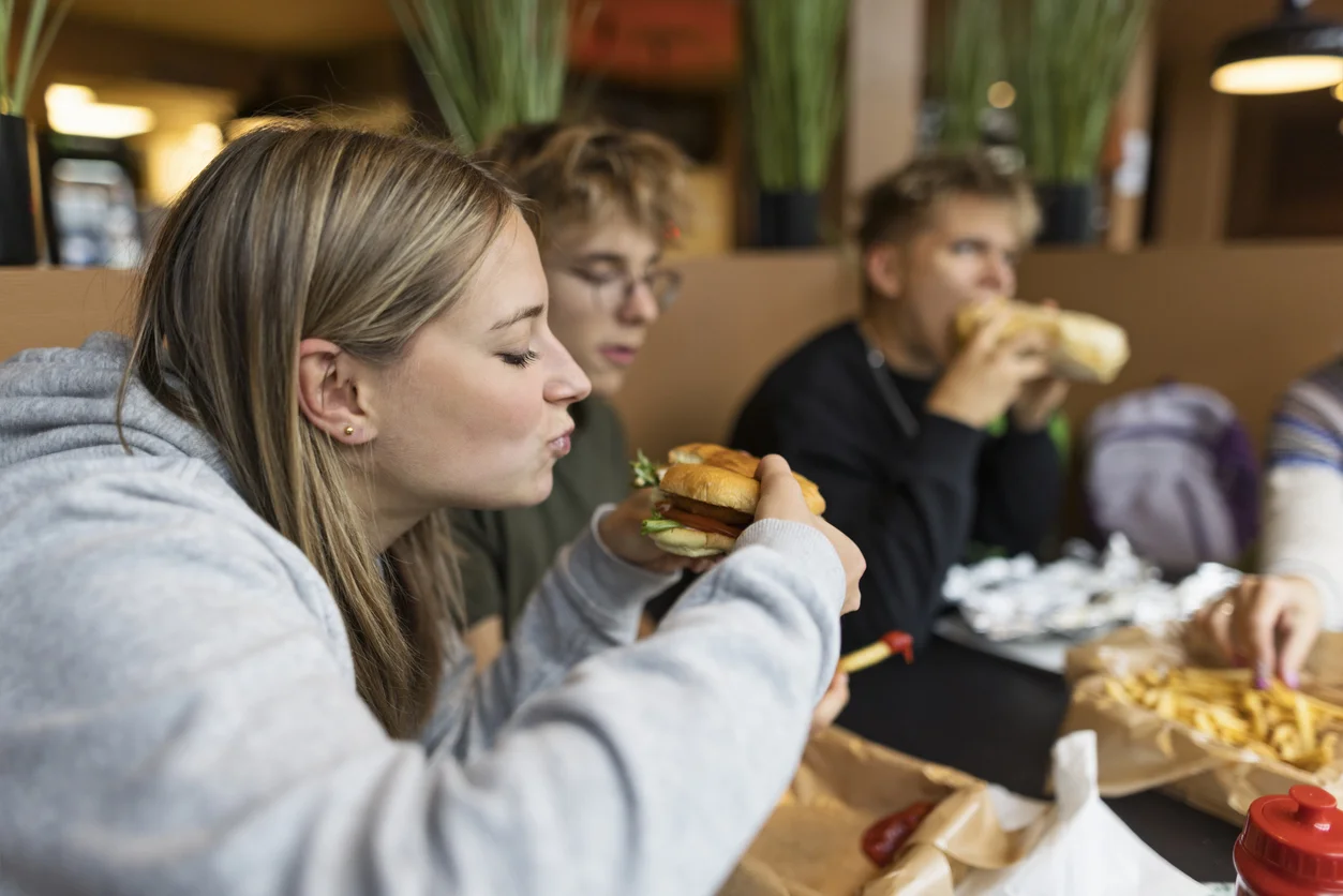 Weltweit-wollen-immer-weniger-Menschen-vegan-essen