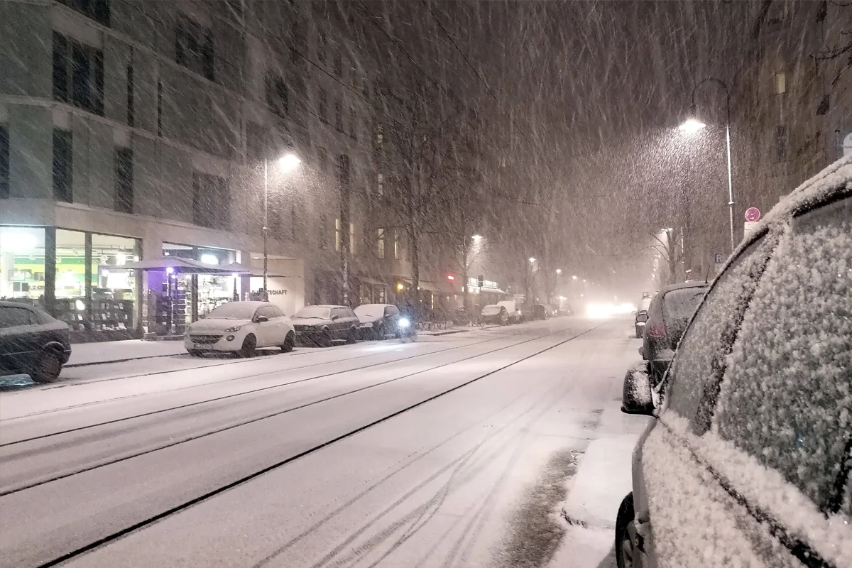 Zuhause-bleiben-Experten-warnen-vor-heftigem-Wintereinbruch